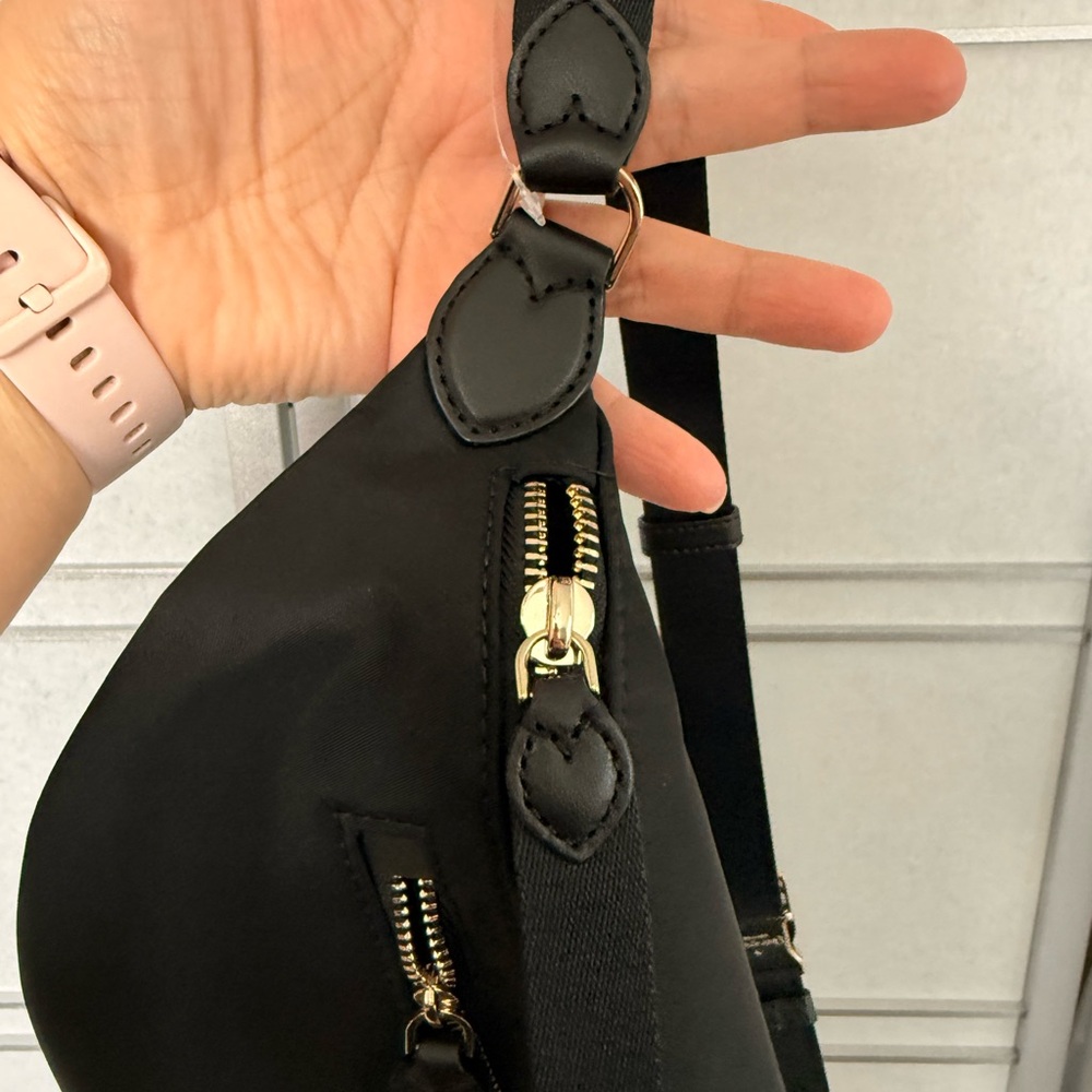 Kate Spade Elegant Black belt bag/crossbody bag - Picture 4 of 7